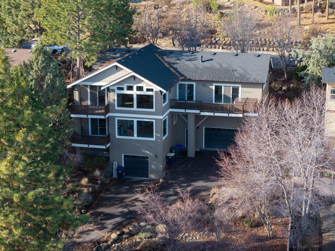 Photo of 3122 Colonial 2 of 38