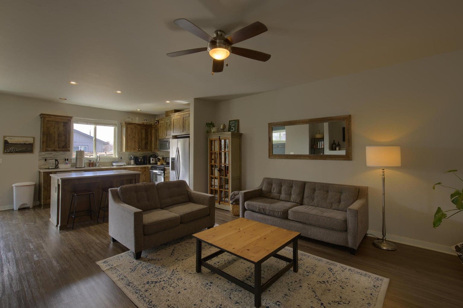 Photo of 3076 Black Butte 5 of 39