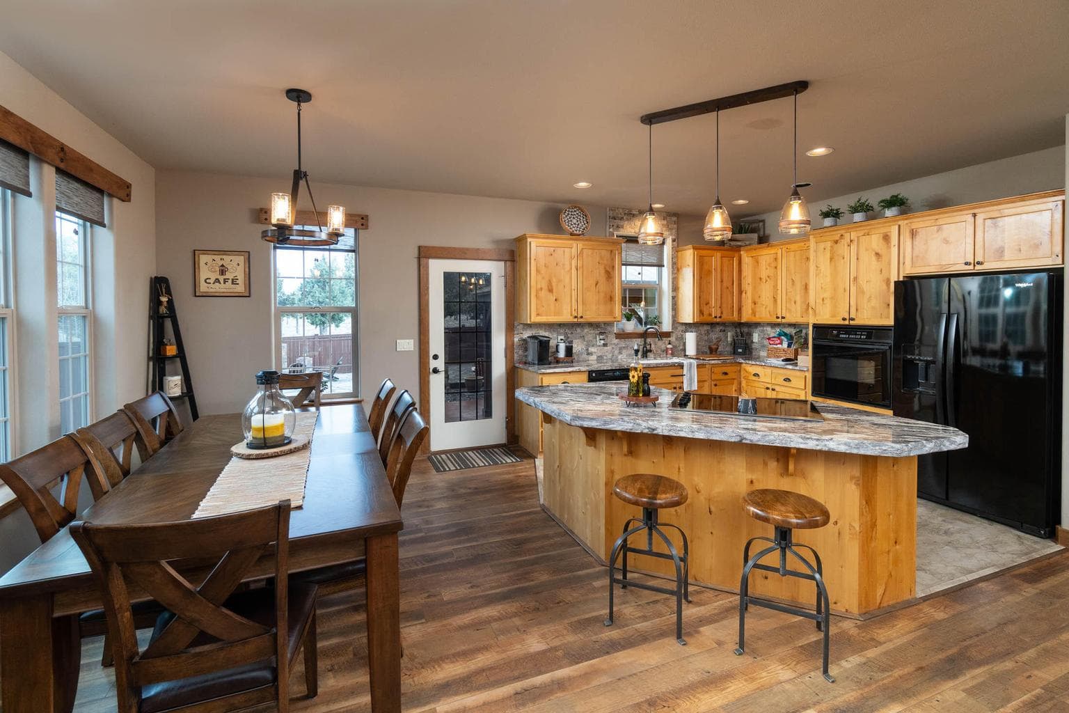 Photo of 6014 Cedar Hills 5 of 52