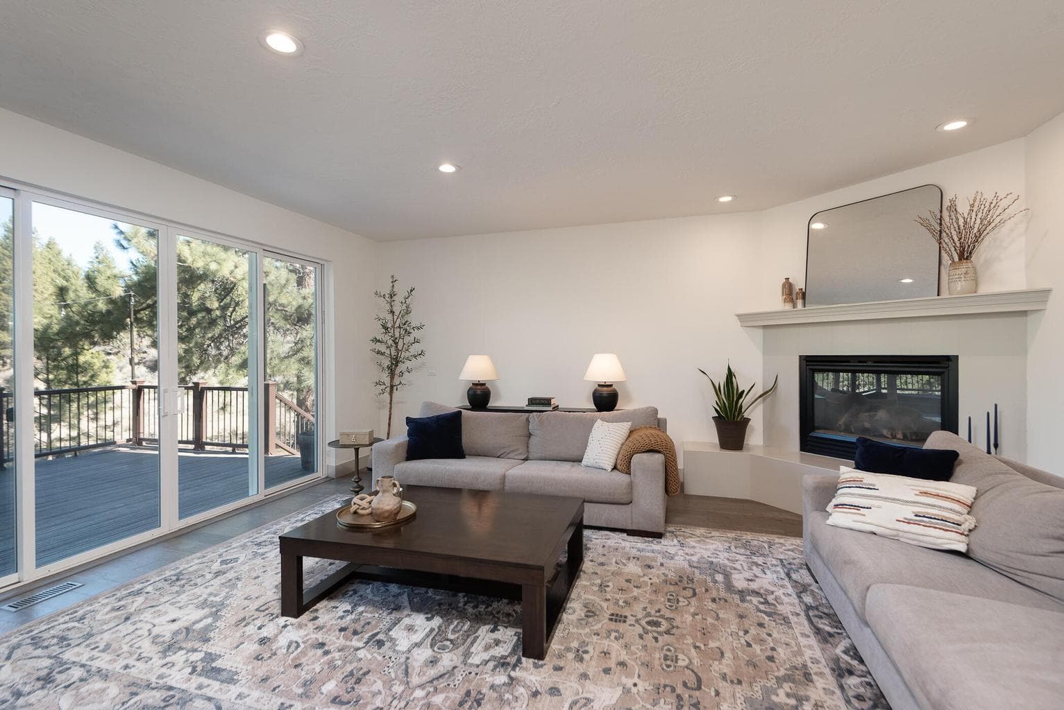 Photo of 60012 Ridgeview 2 of 55