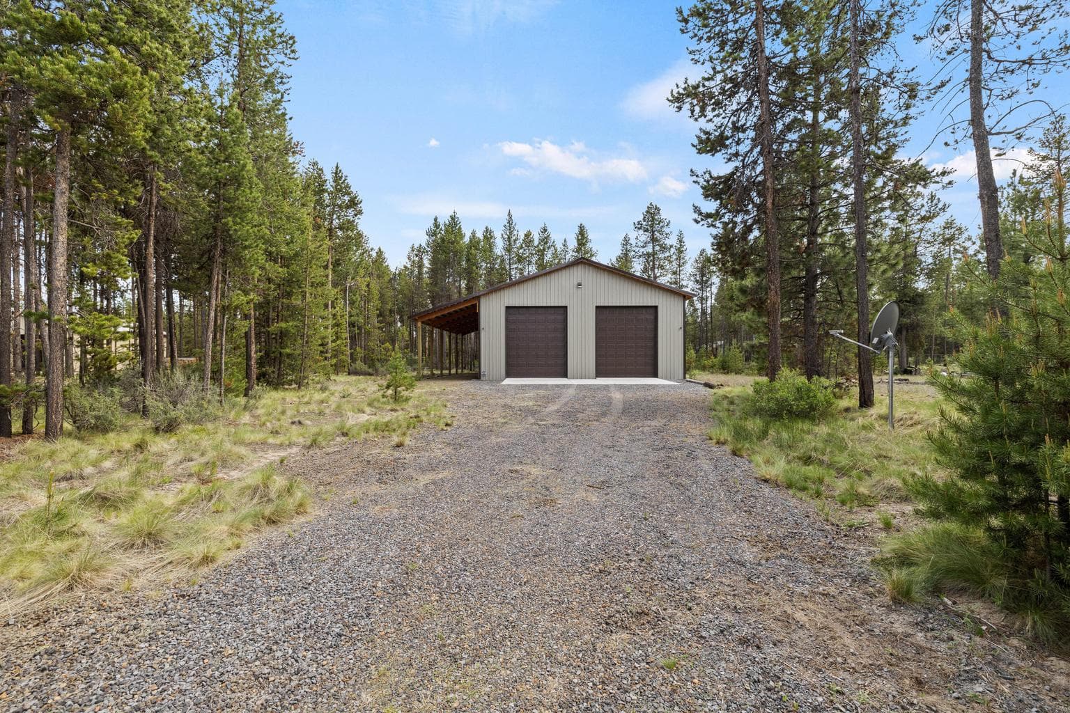 Photo of 17049 Laguna 4 of 29