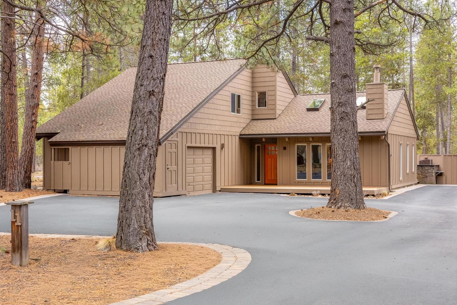 17745 Woodland