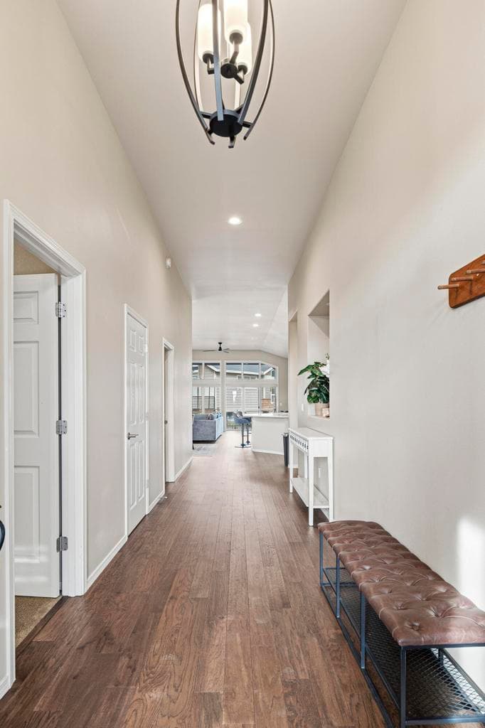 Photo of 8433 Forest Ridge 4 of 46
