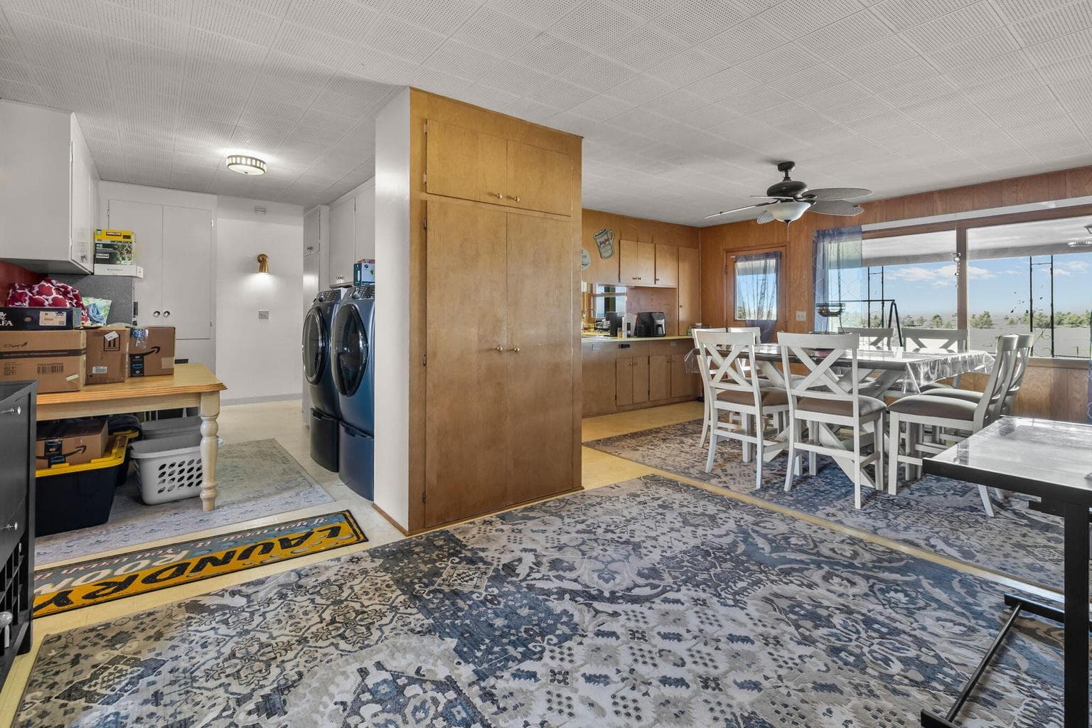 Photo of 2250 Elm 2 of 43
