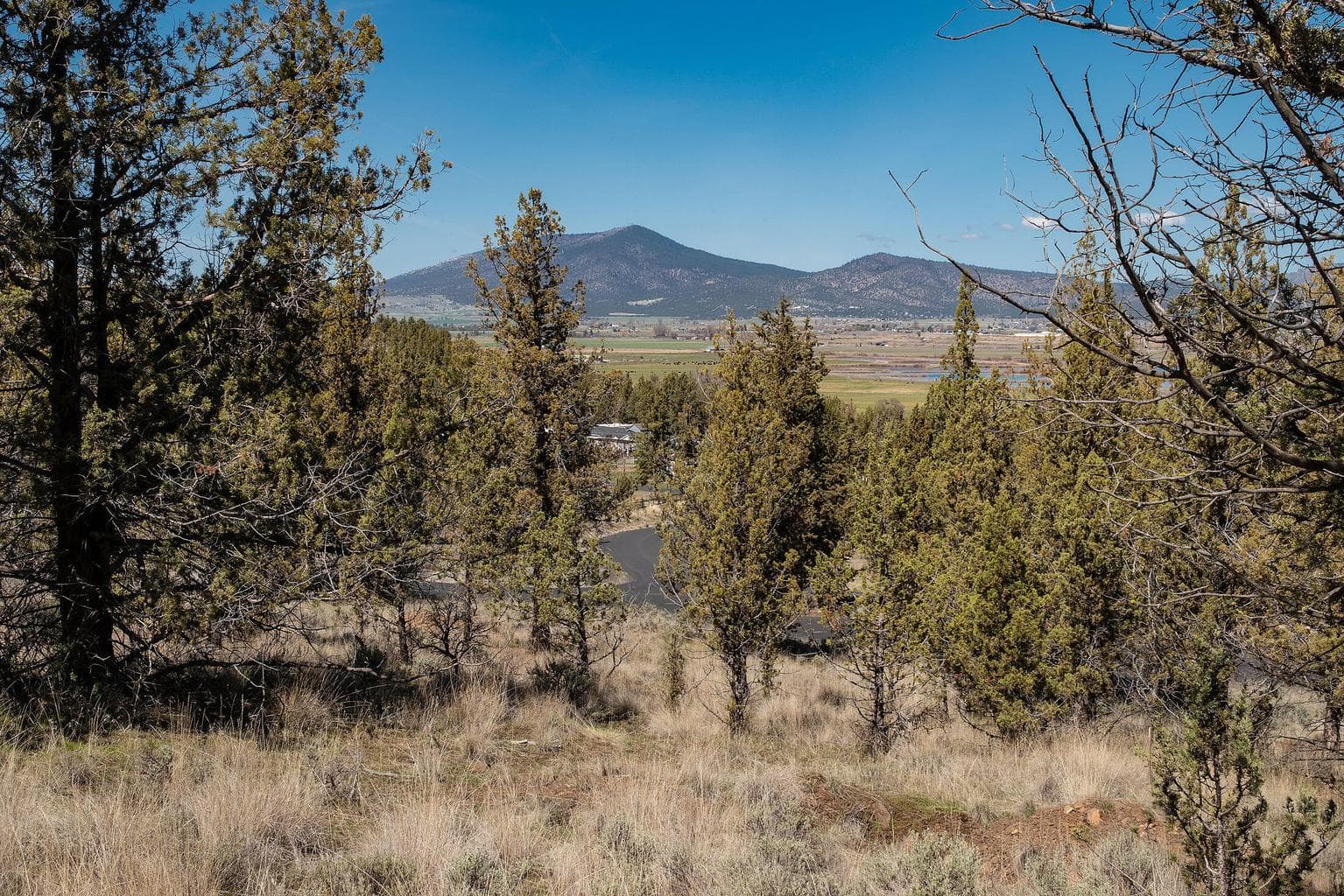 Photo of Crescent Rim 4 of 15