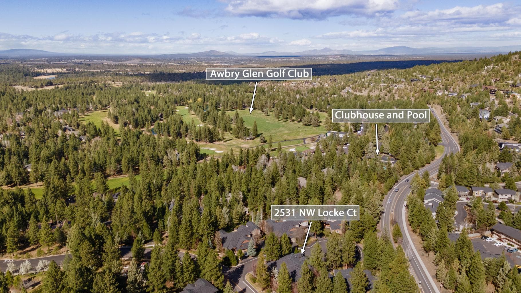 Walk to Awbrey Glen Golf Club amenities. Enjoy access to scenic walking trails, stocked ponds and tennis courts throughout the Awbrey Glen neighborhood, available for Copperstone residents to use and explore.