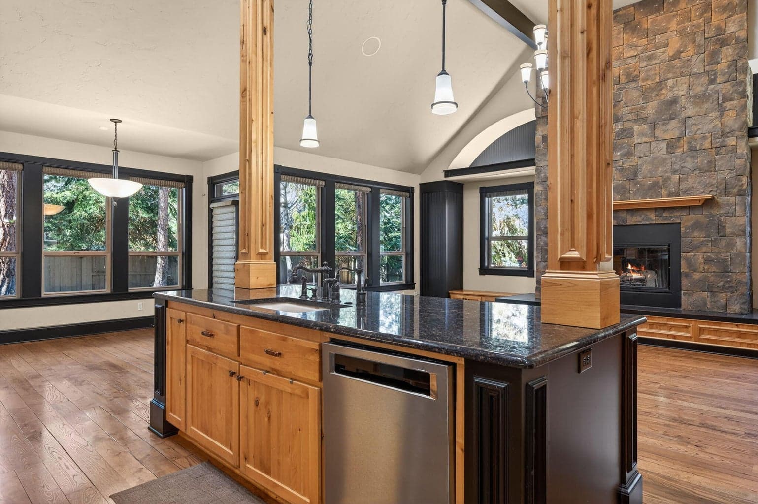 Photo of 60885 Oasis 6 of 37