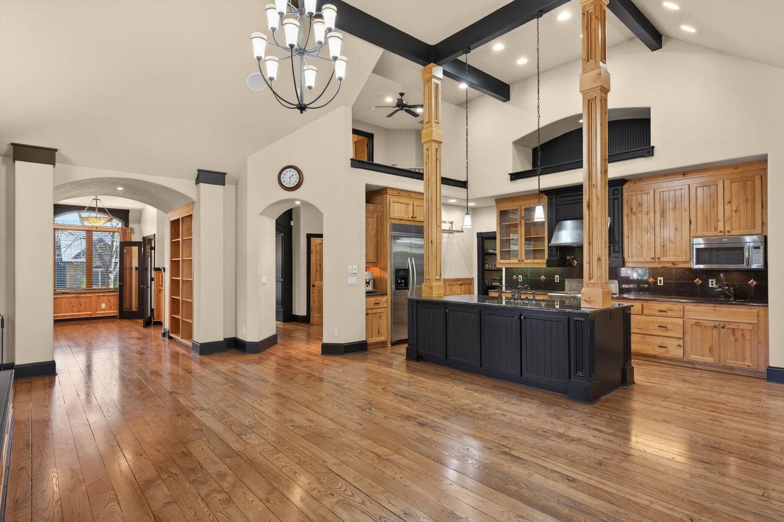 Photo of 60885 Oasis 5 of 37
