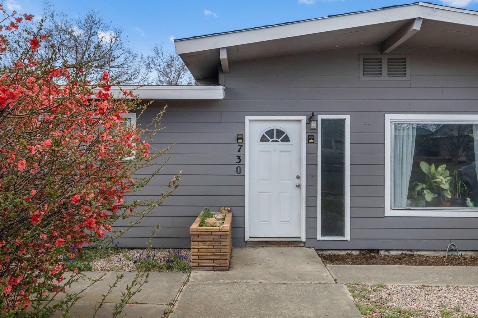 Photo of 730 Turner 3 of 31