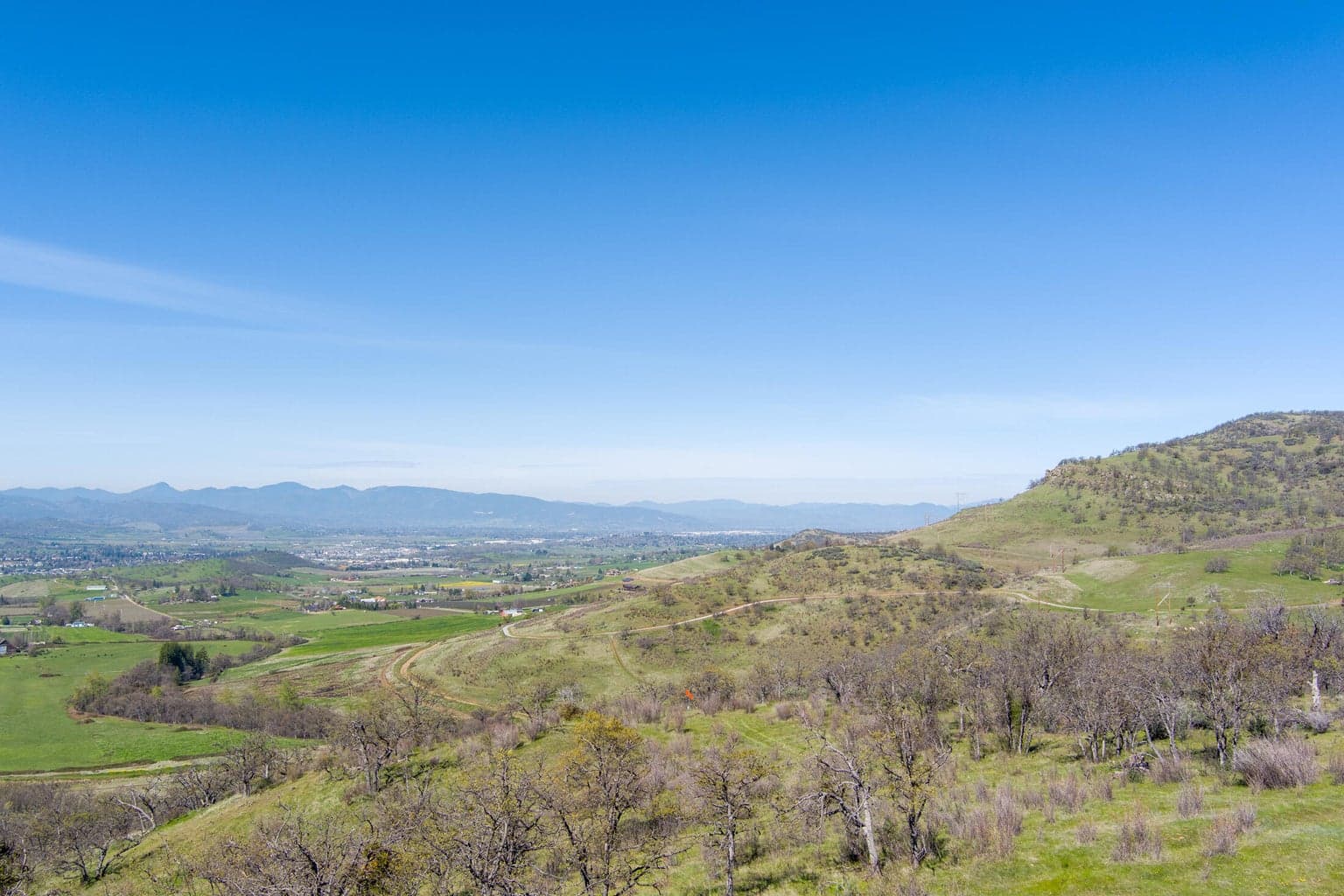 Photo of 560 Canyon Hills 4 of 4