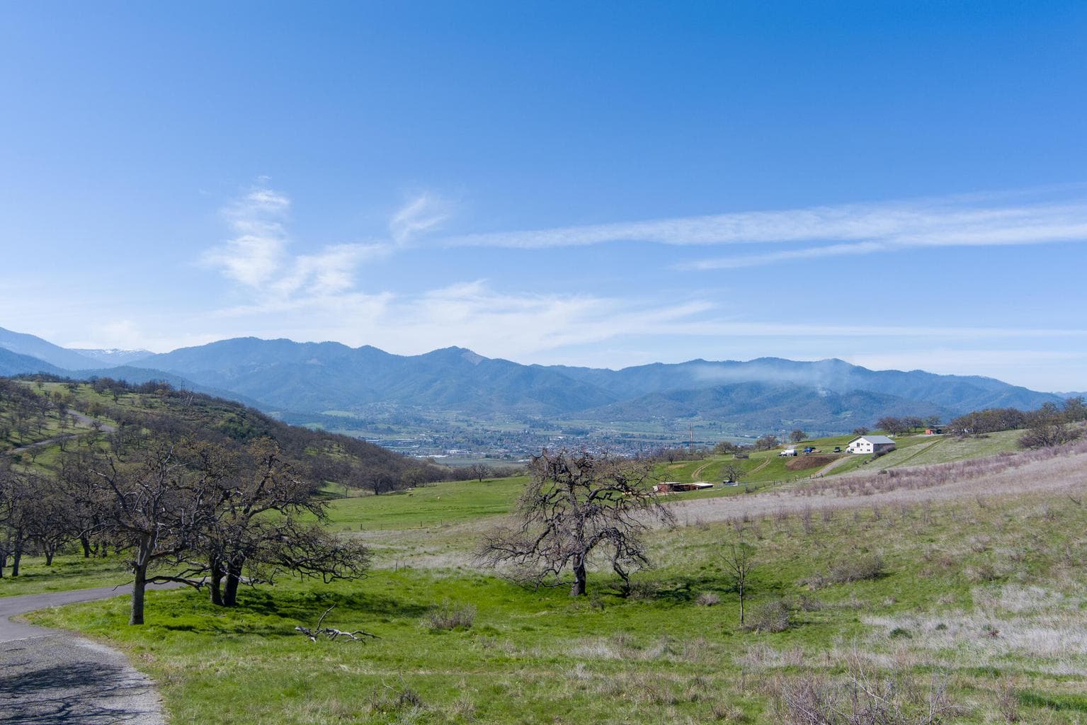 570 Canyon Hills