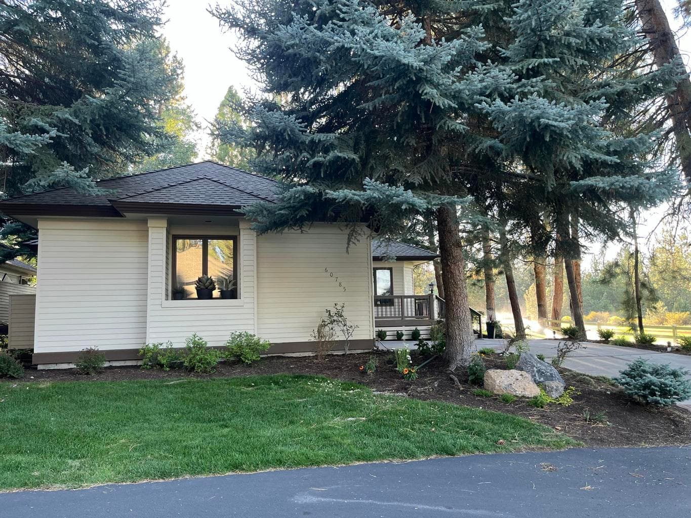 Photo of 60785 Willow Creek 2 of 29