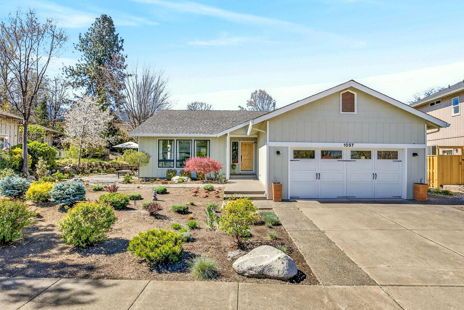 1057 Oak Knoll