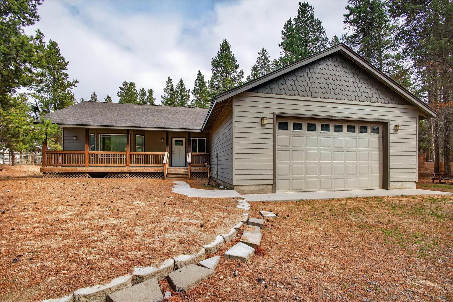 Photo of 51992 Dorrance Meadow 1 of 28