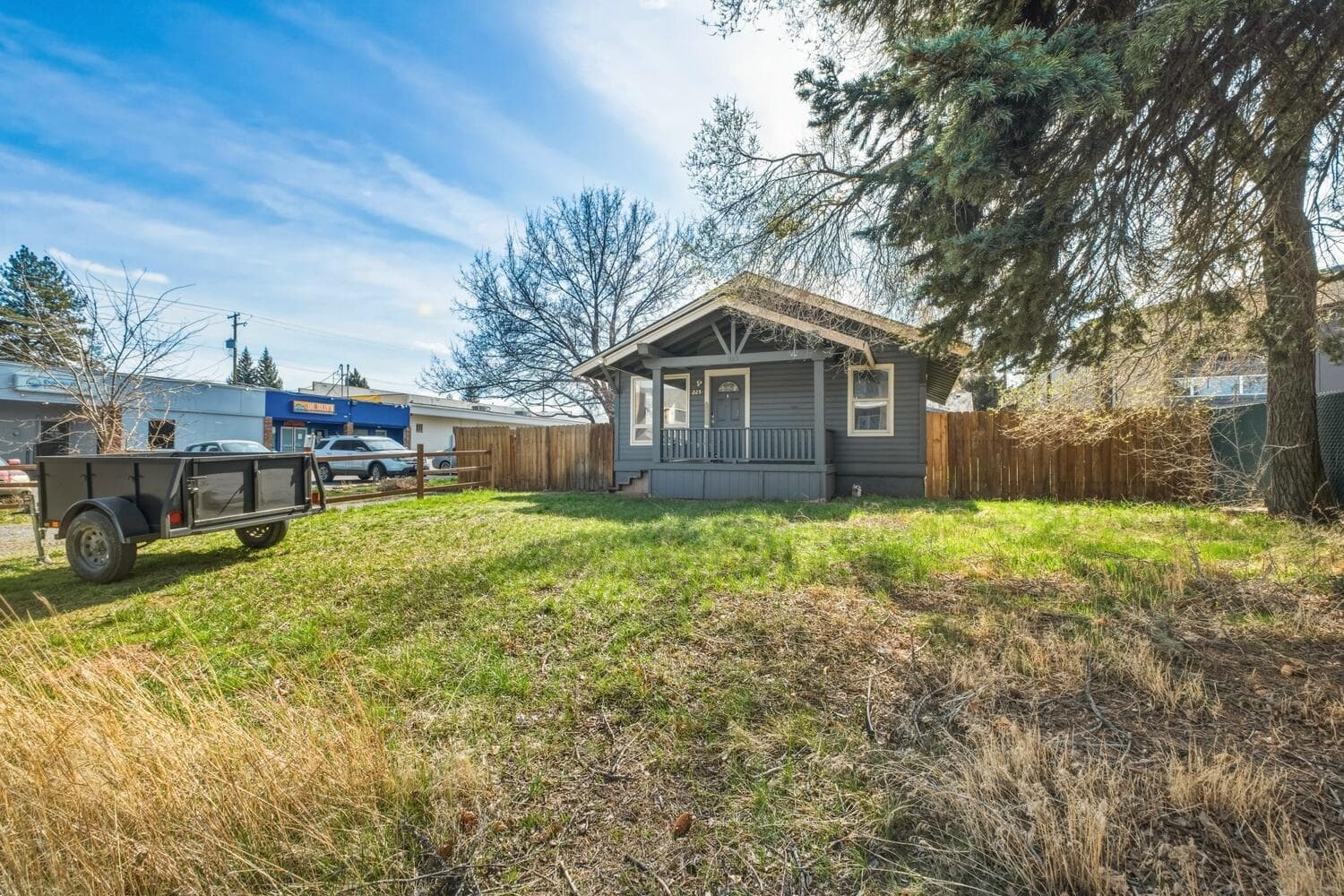 225 Vine