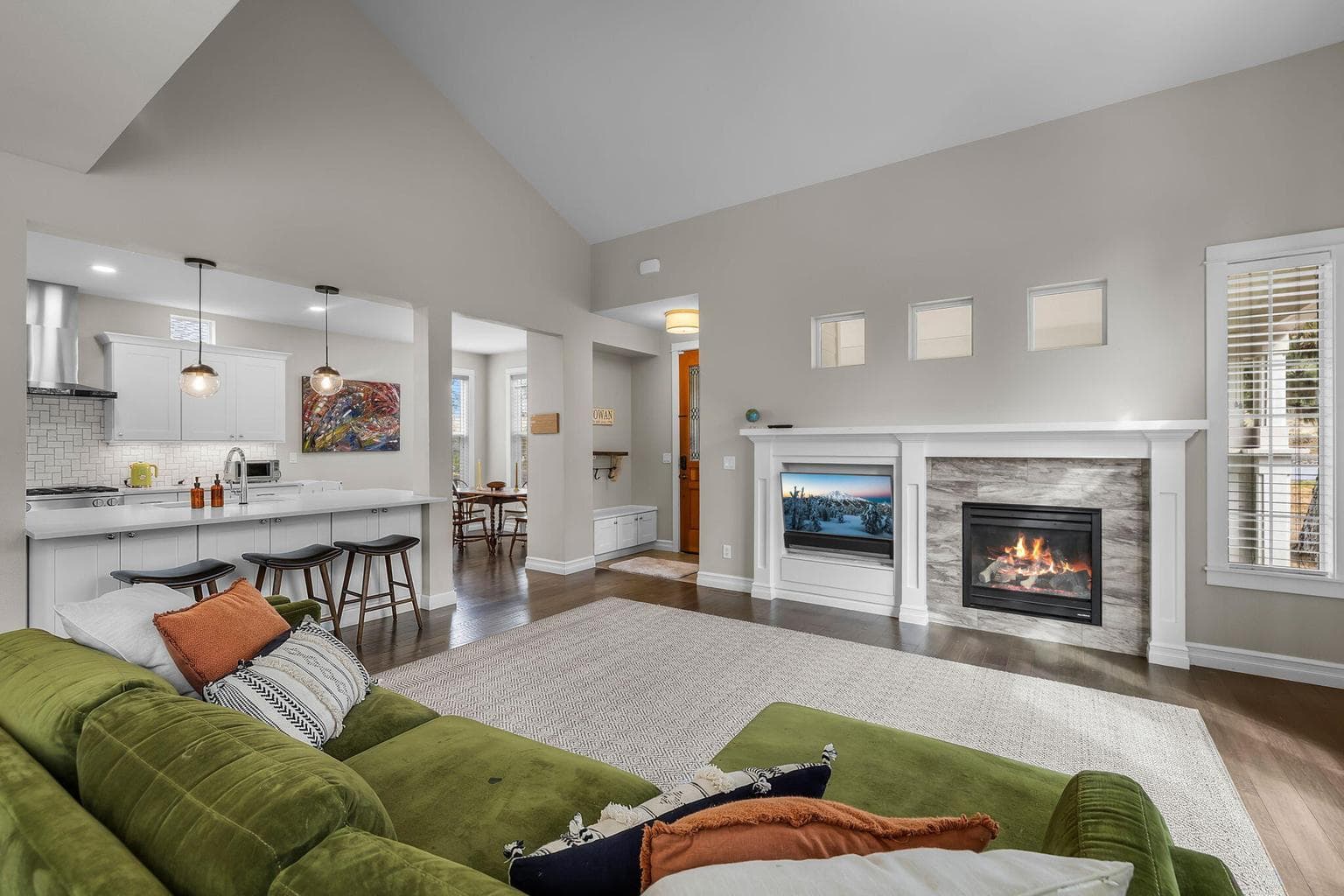 Photo of 61477 Cultus Lake 5 of 33