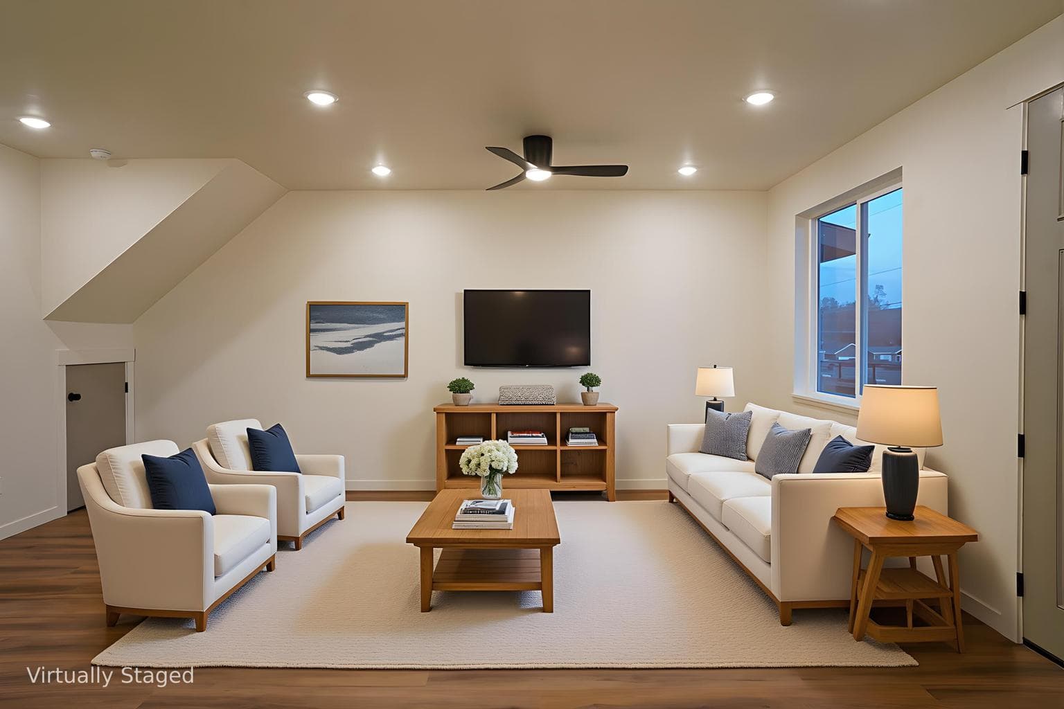 Photo of 1501 Laughlin 3 of 20