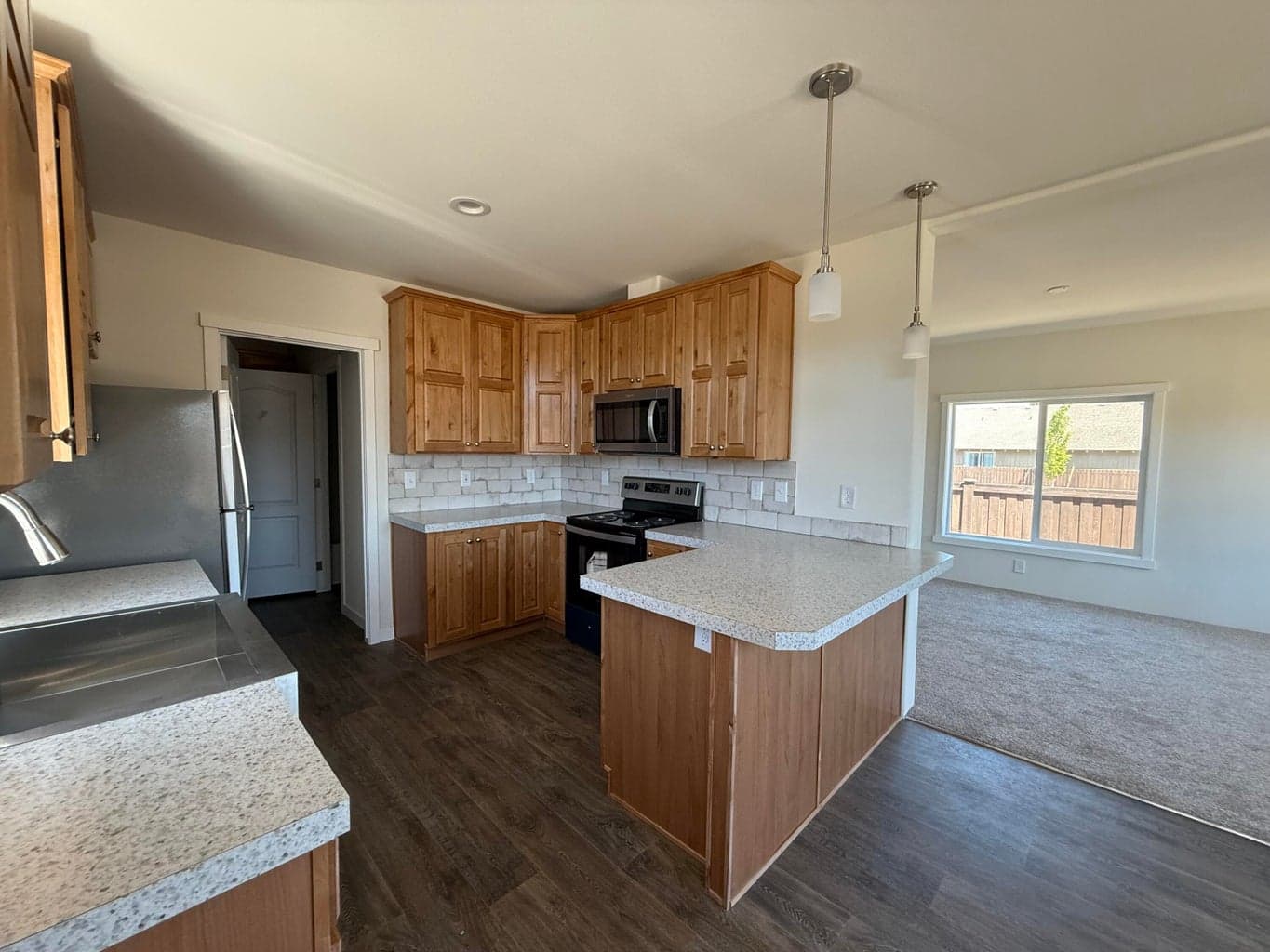 Photo of 946 10th 4 of 14