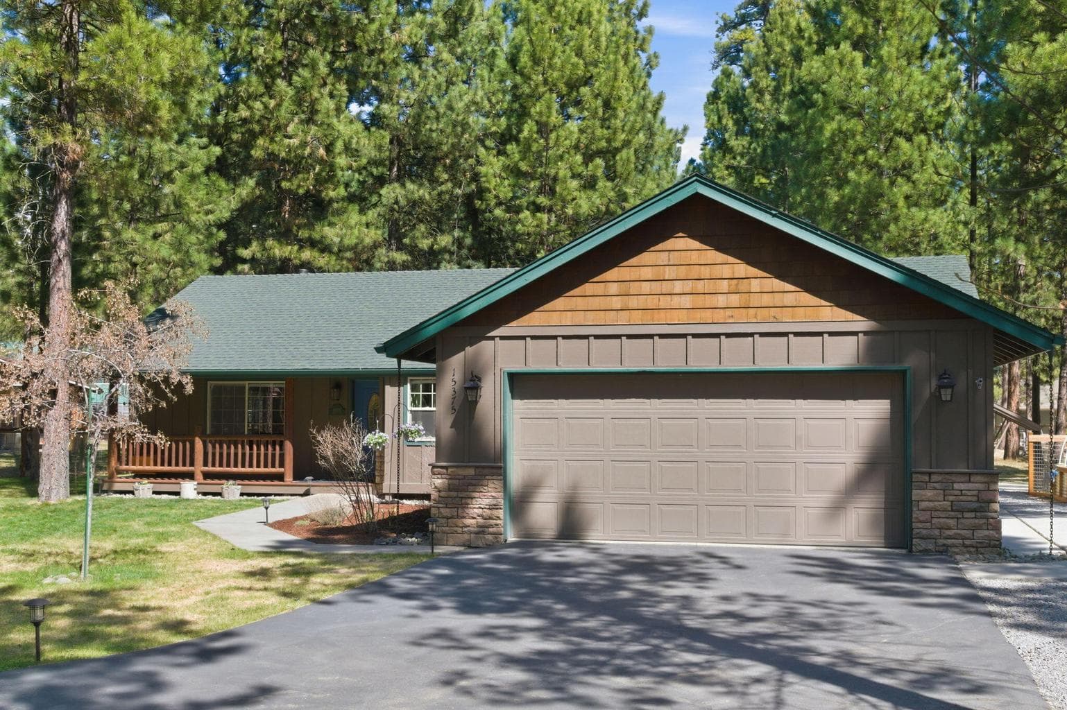 Photo of 15375 Ponderosa 3 of 38