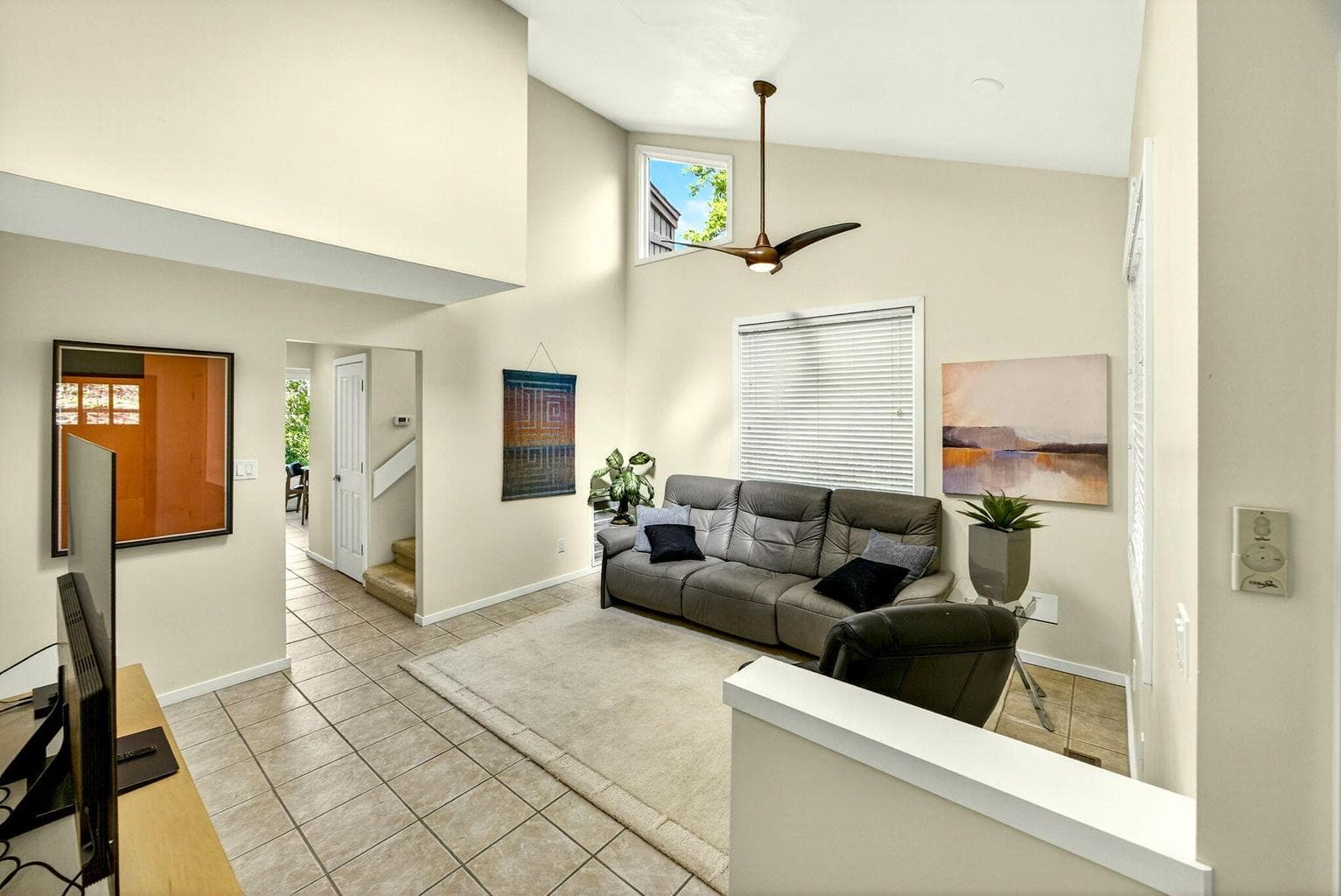 Formal living area