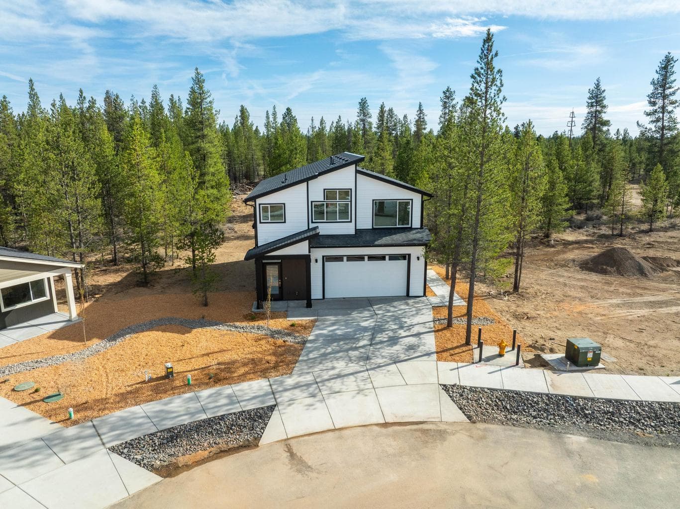 Photo of 16671 Neil Ct 2 of 15
