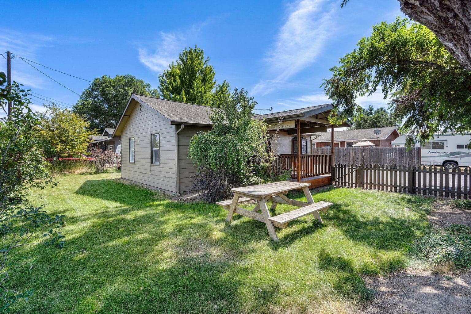 Photo of 654 4th 5 of 26