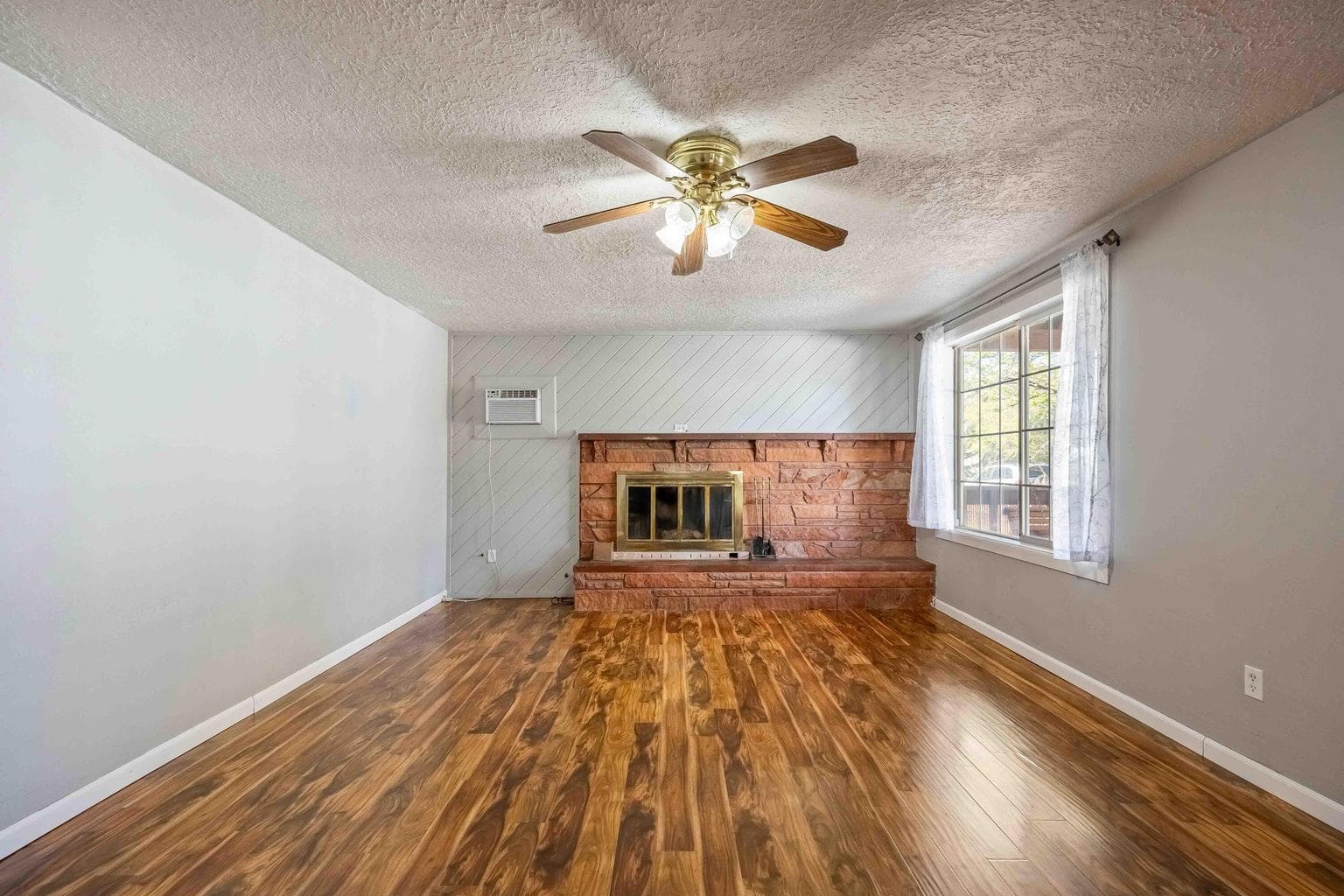 Photo of 248 3rd 5 of 28