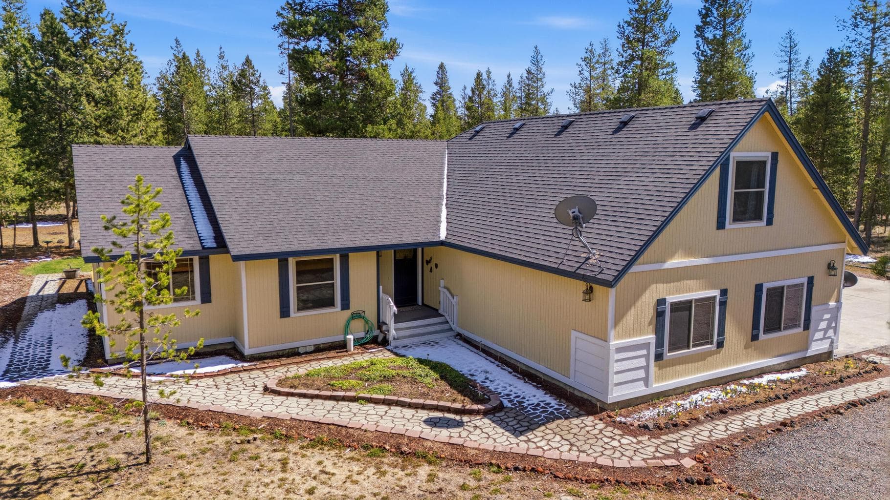 Photo of 145343 Birchwood 4 of 59