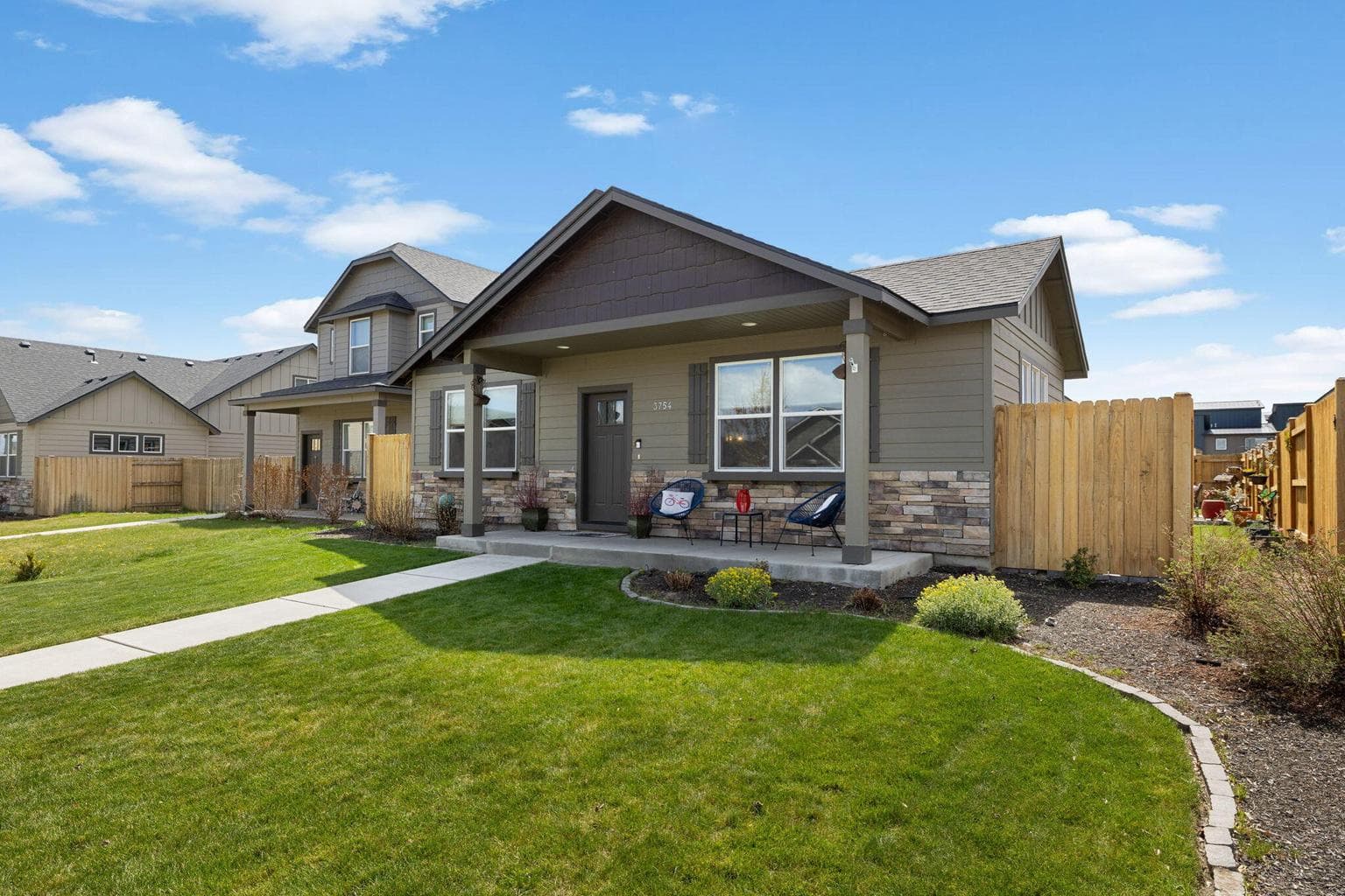 Photo of 3754 Metolius 4 of 29