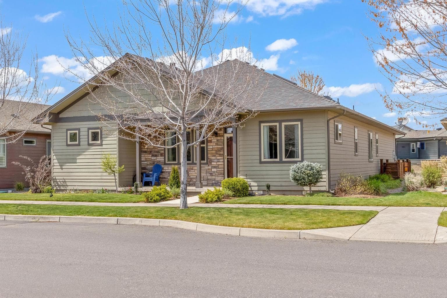 Photo of 1455 Hudspeth 2 of 40