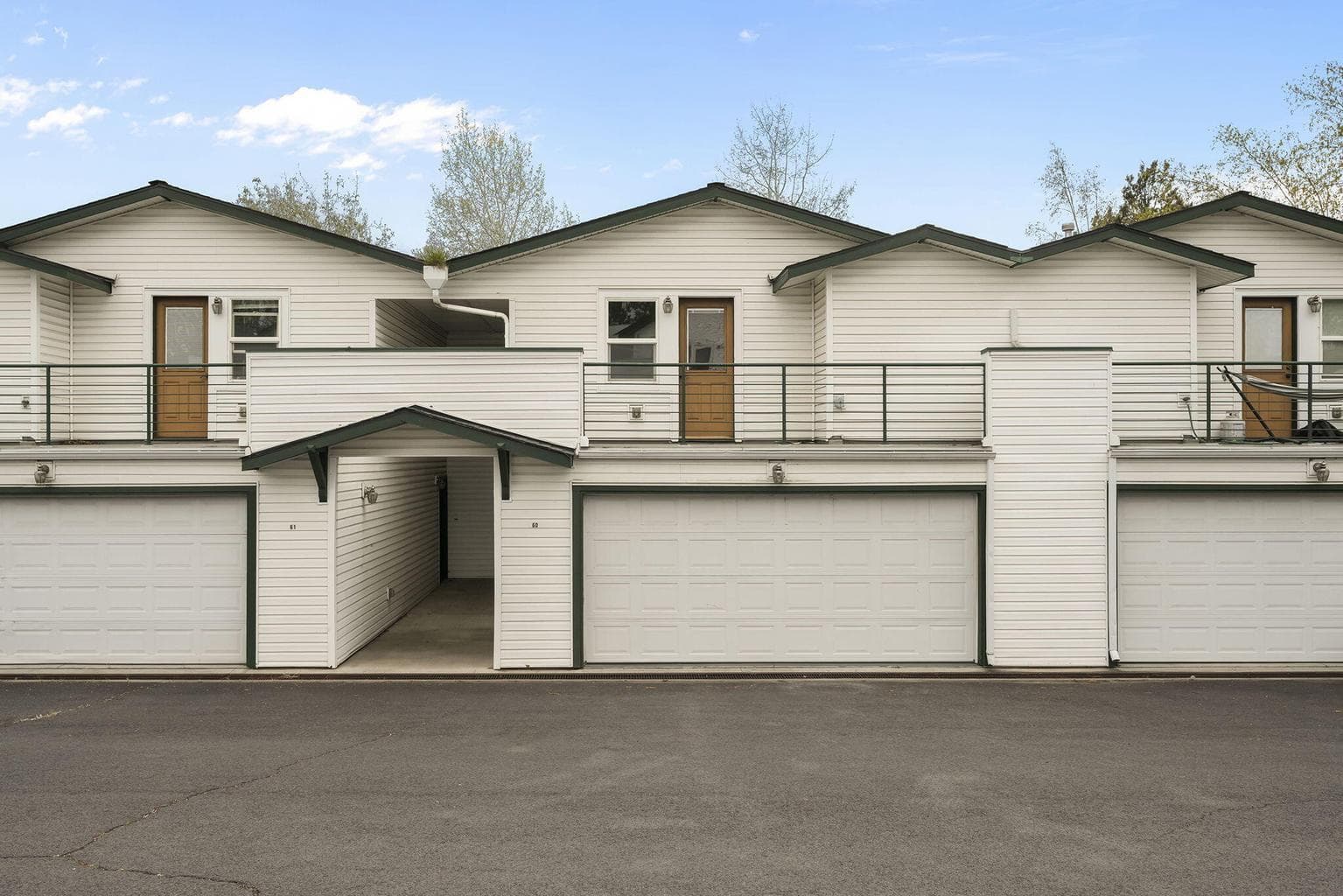 Photo of 438 19th 2 of 29