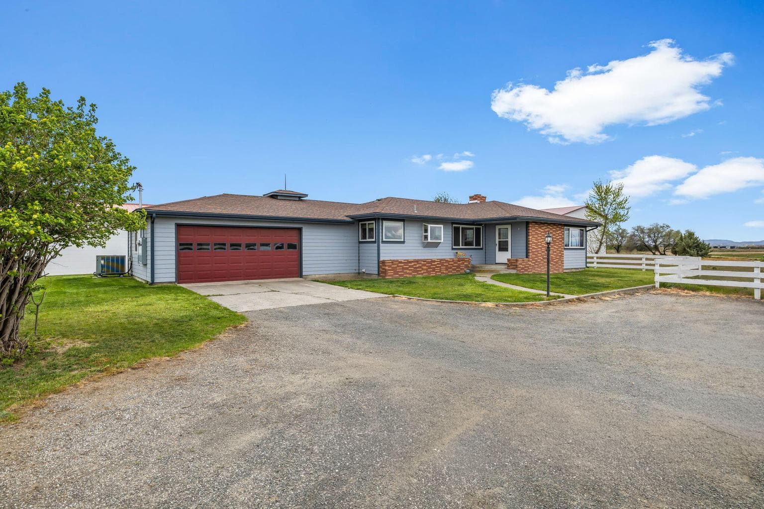 Photo of 501 Dogwood 1 of 53