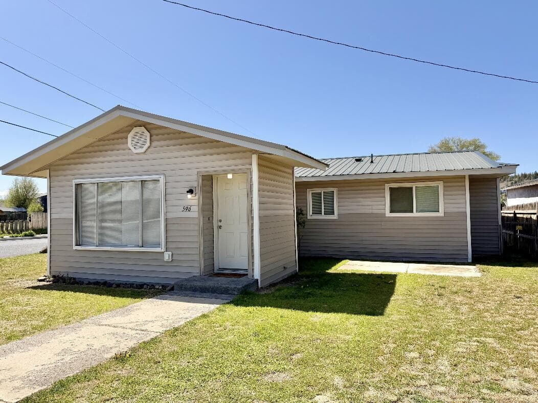 Photo of 596 Madison 1 of 27