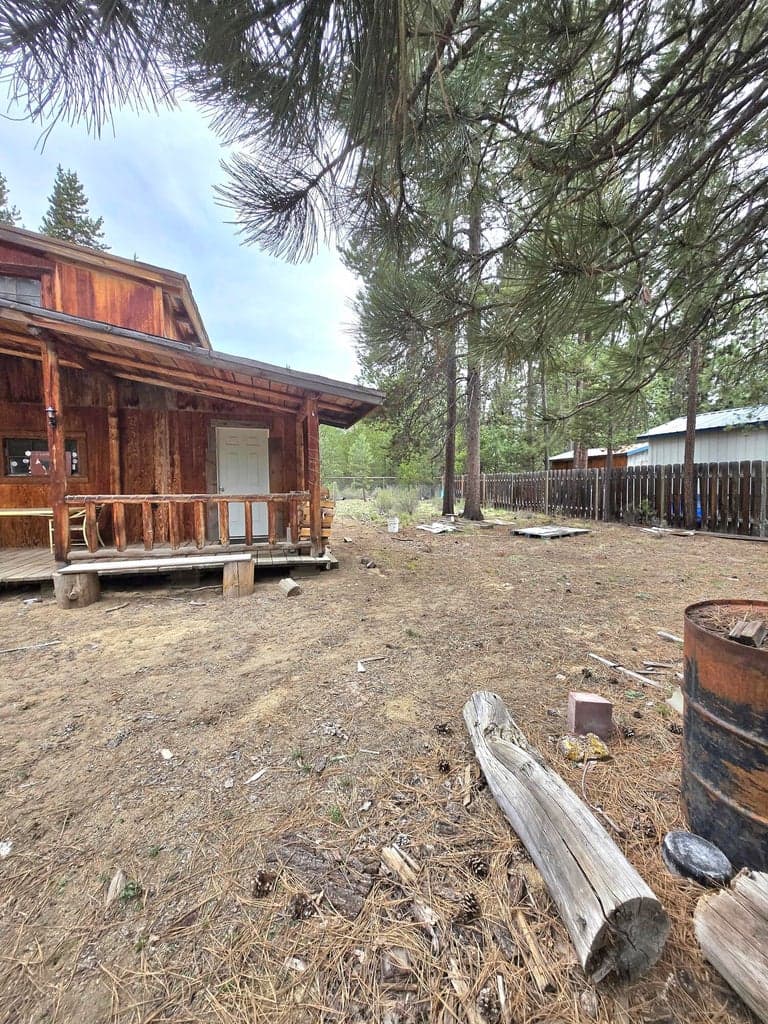Photo of 53261 Andrews 3 of 13