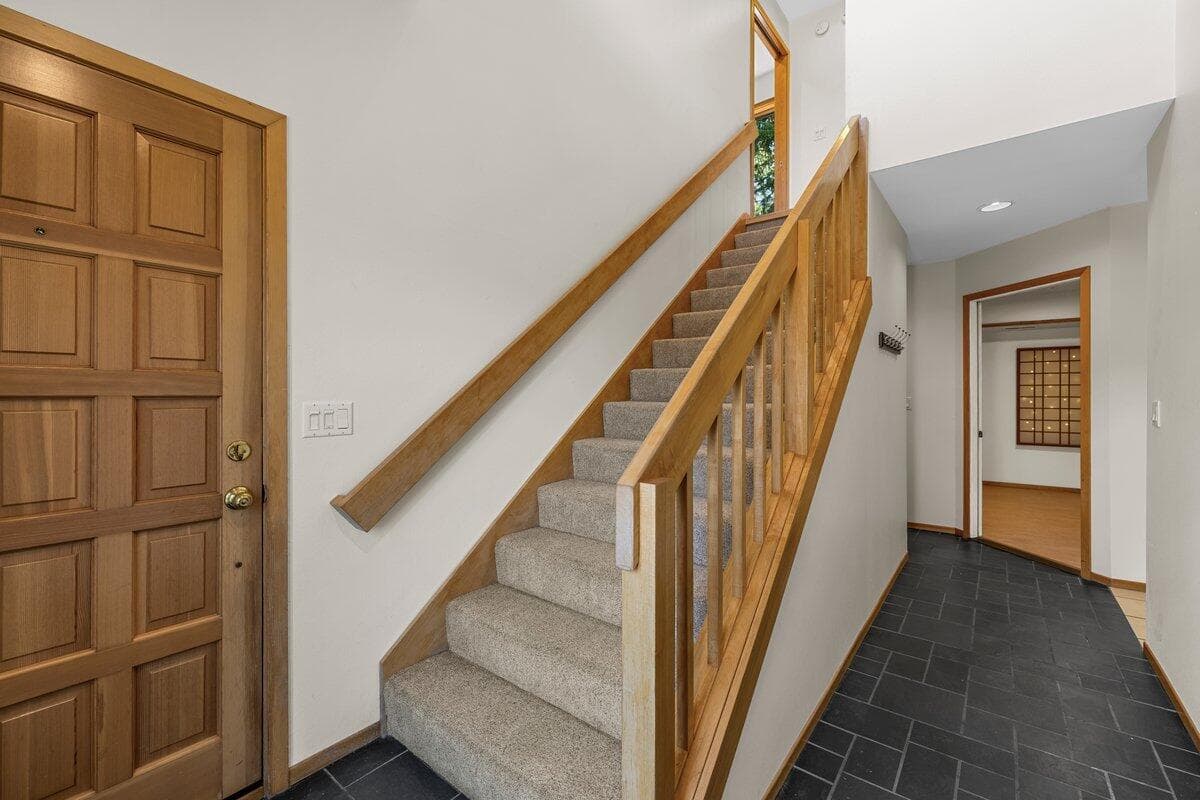 Photo of 575 Dogwood 4 of 29