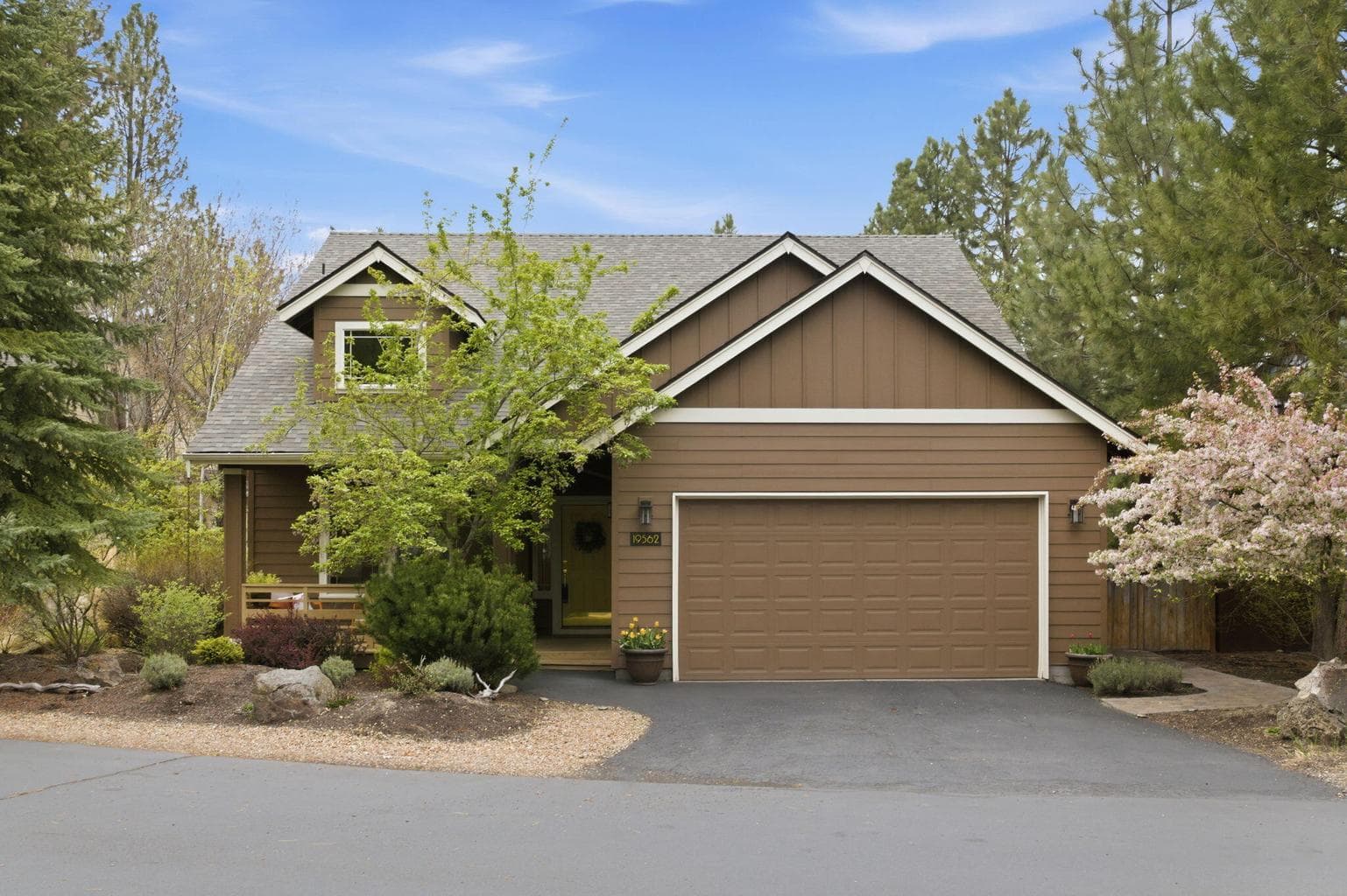 19562 Meadowbrook