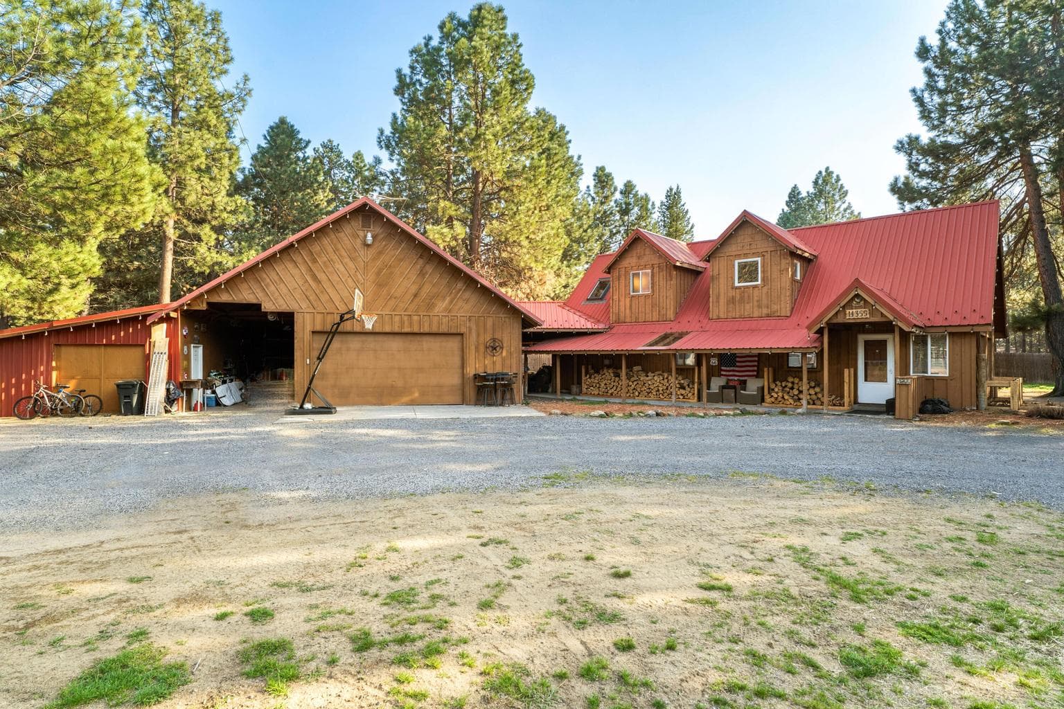 Photo of 14355 Fern Dell 2 of 45