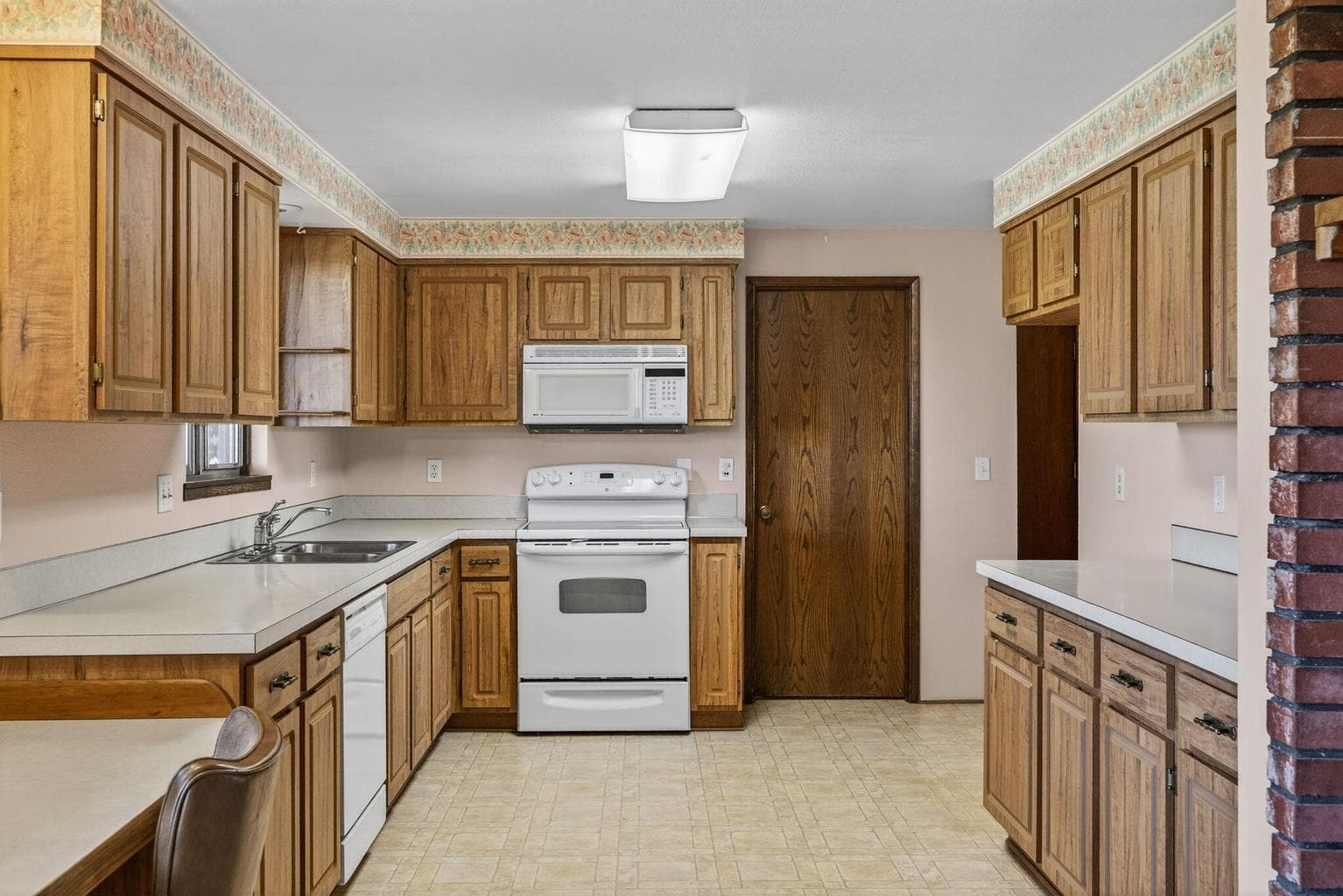 Photo of 951 Rancho 3 of 47