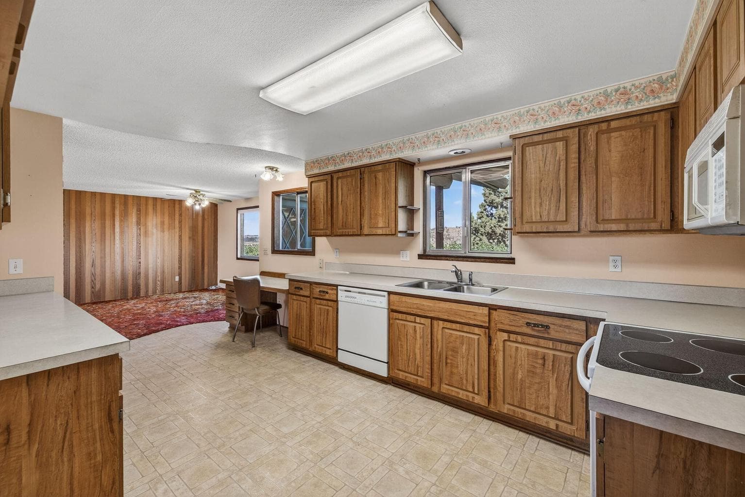 Photo of 951 Rancho 5 of 47