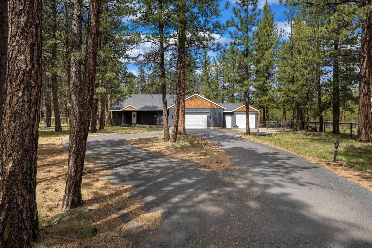 Photo of 14474 Crossroads 2 of 50