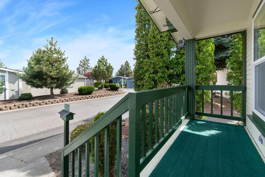 Photo of 20781 Livengood 3 of 58