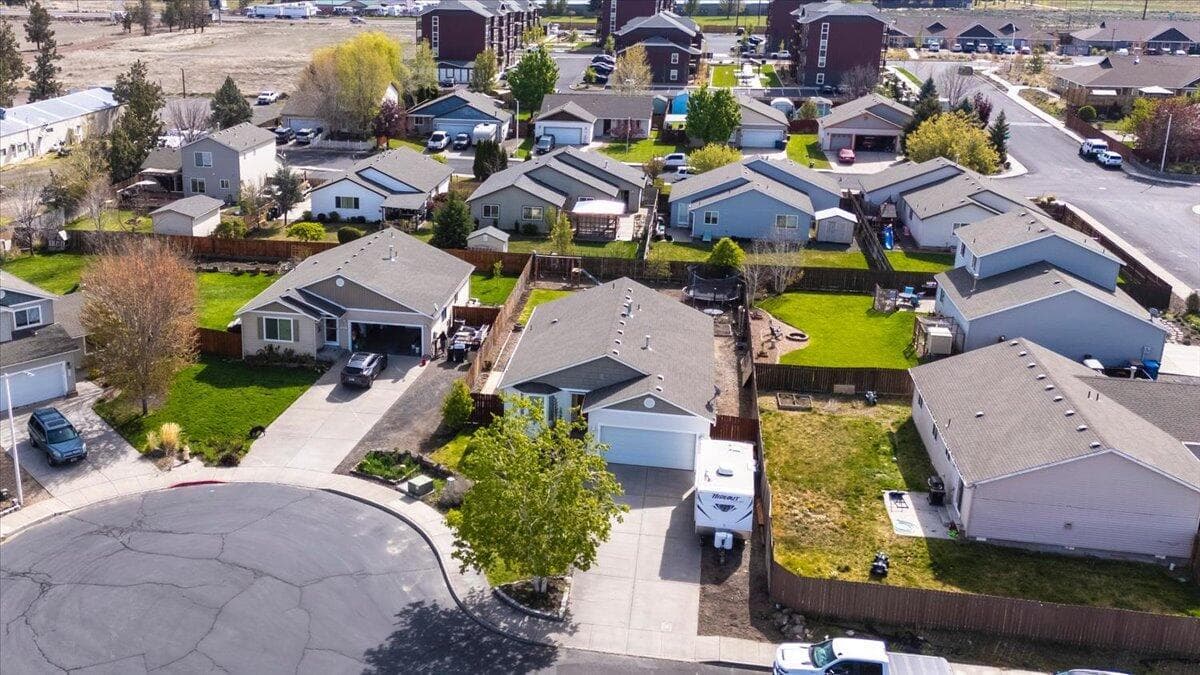 Photo of 3020 9th 2 of 31