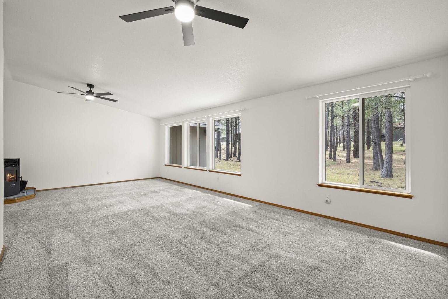 Photo of 14485 Mountain View 6 of 44