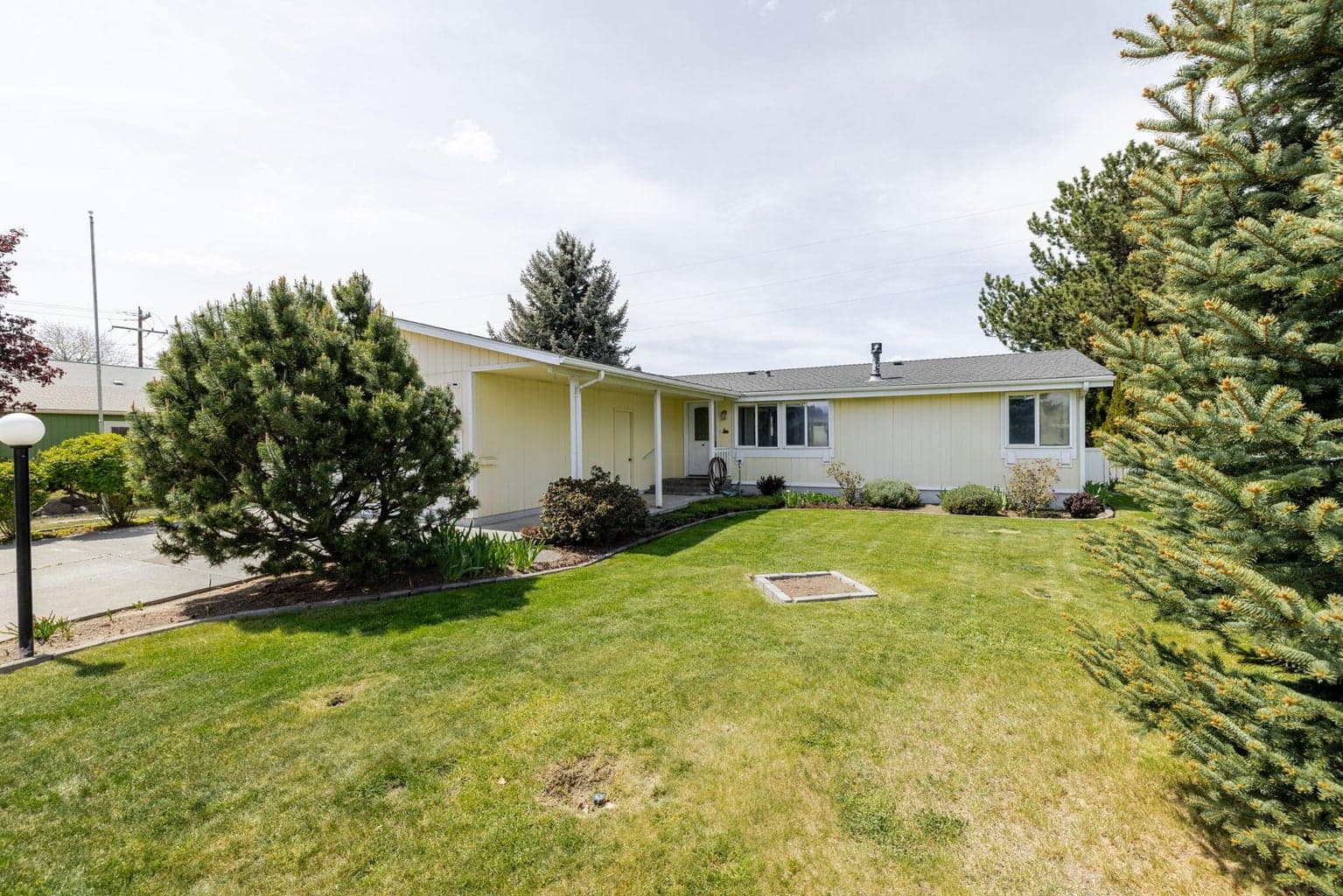 Photo of 1645 6th 2 of 26
