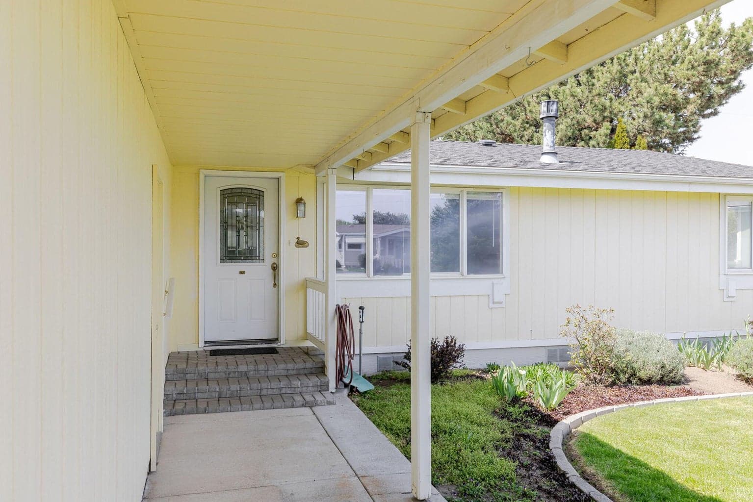 Photo of 1645 6th 5 of 26