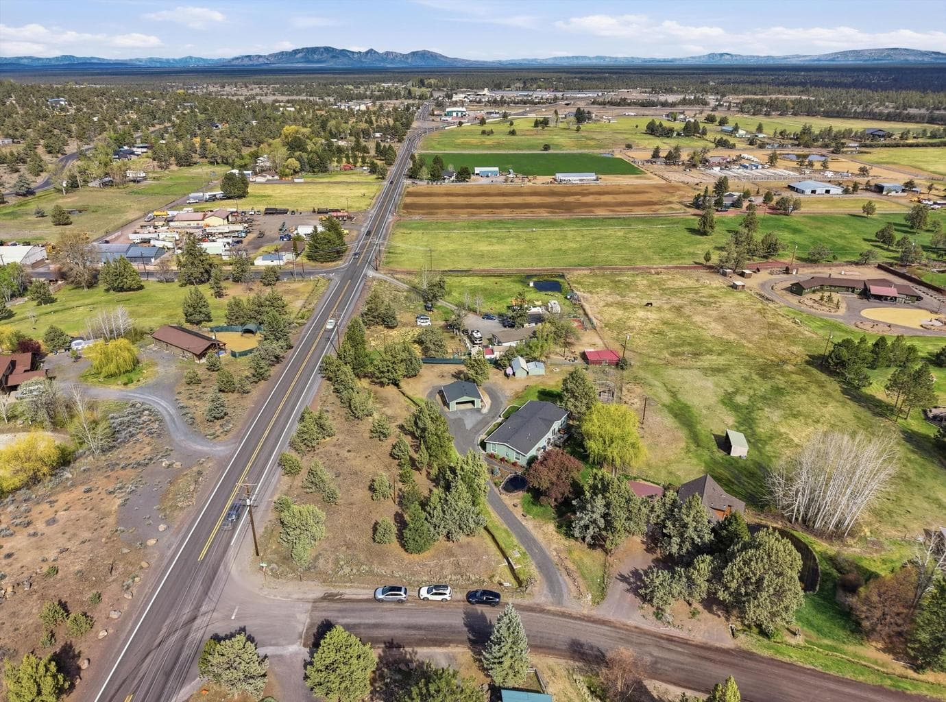 Photo of 64992 Valeview 2 of 48