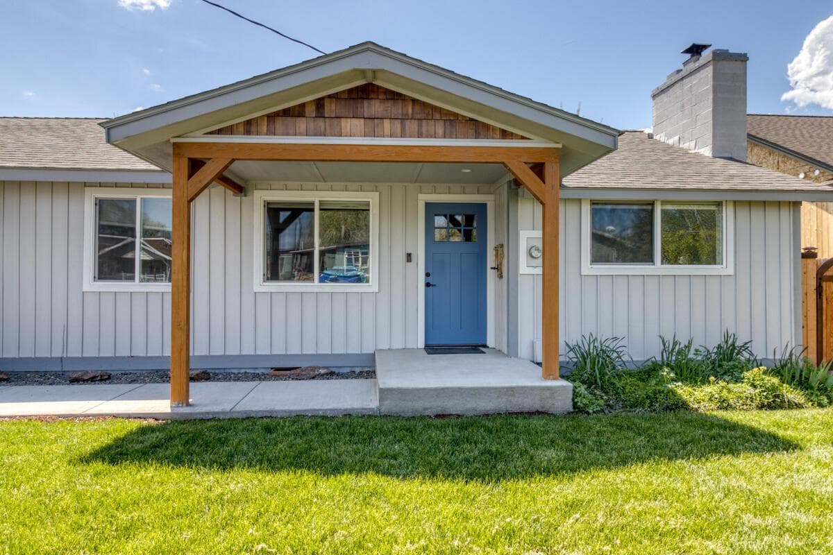 Photo of 1070 10th 3 of 30