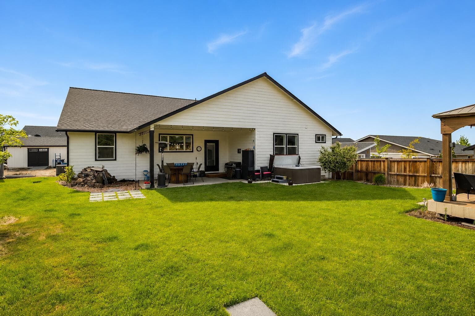 Photo of 4232 Umatilla 4 of 41
