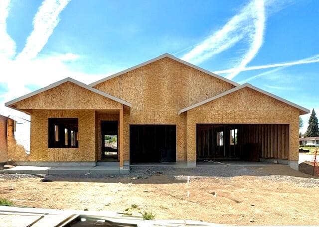 Est, completion August