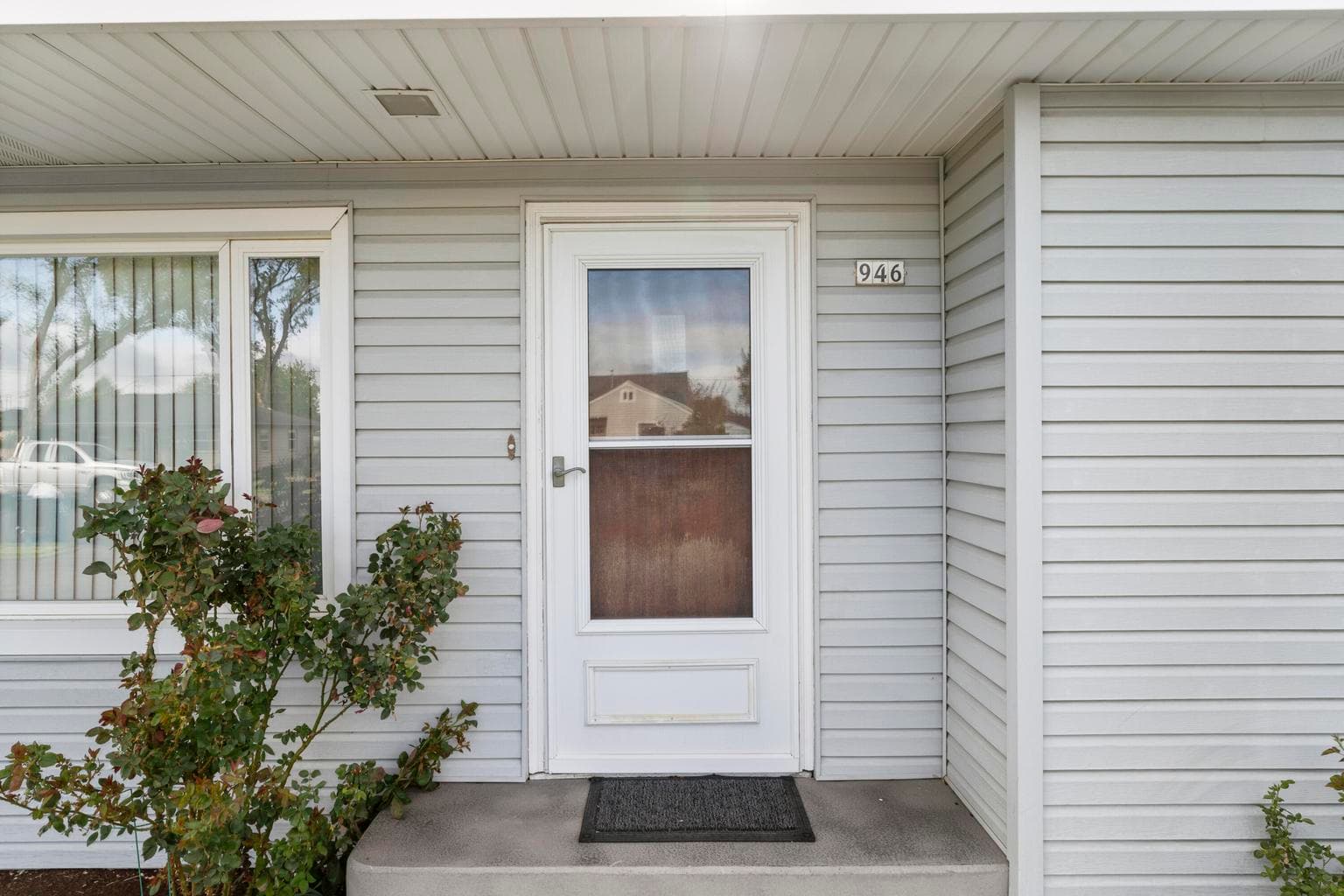 Photo of 946 13th 4 of 48
